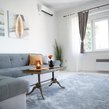Ap Apartment Мостар Екстериор снимка