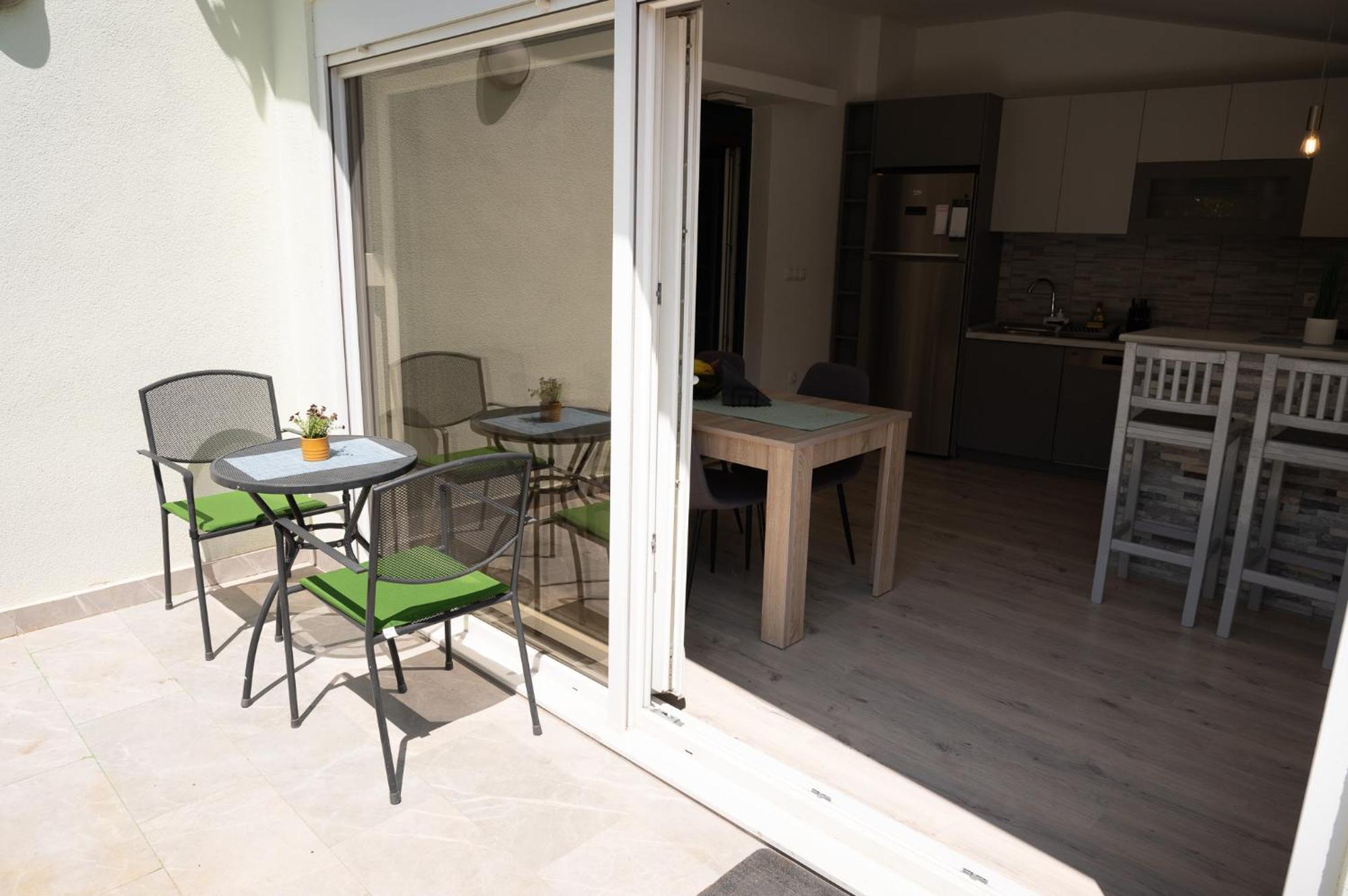 Ap Apartment Мостар Екстериор снимка